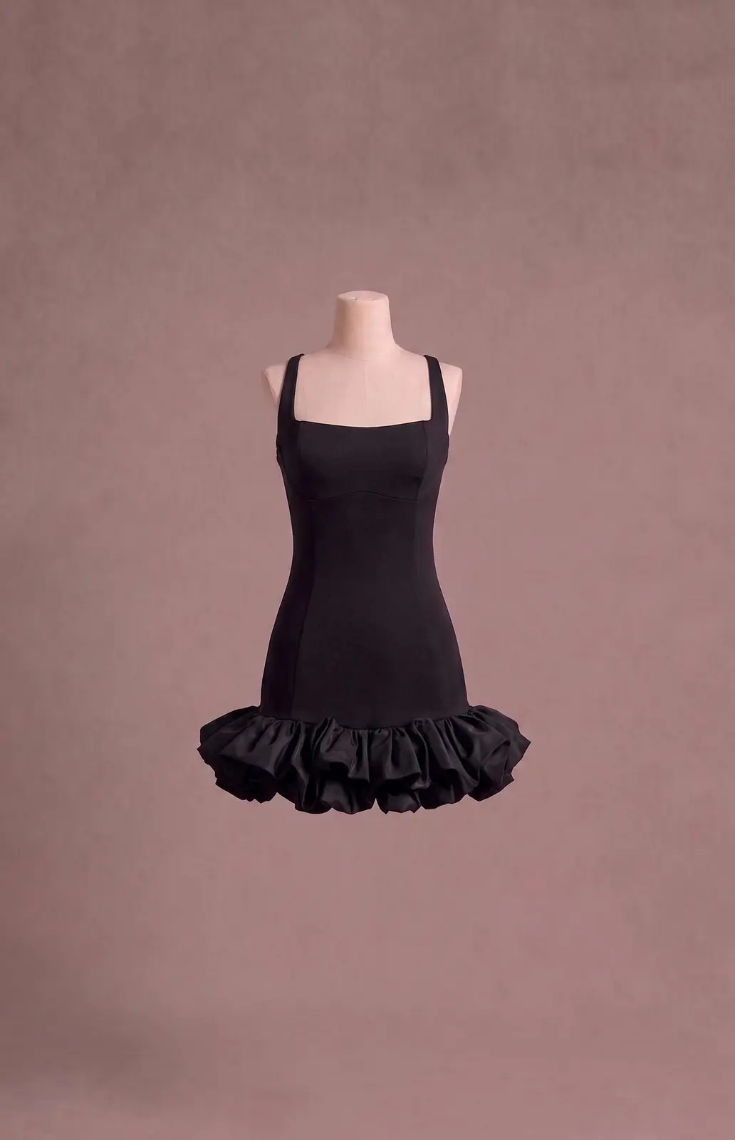 Vestido curto — Preto na cor Preto